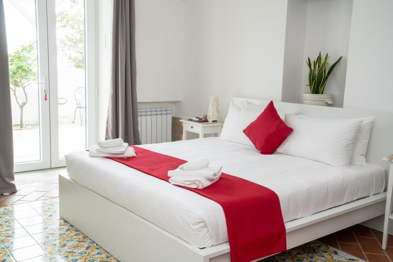 Le Stanze Di Sissi - Luxury Suites Naples Exterior photo